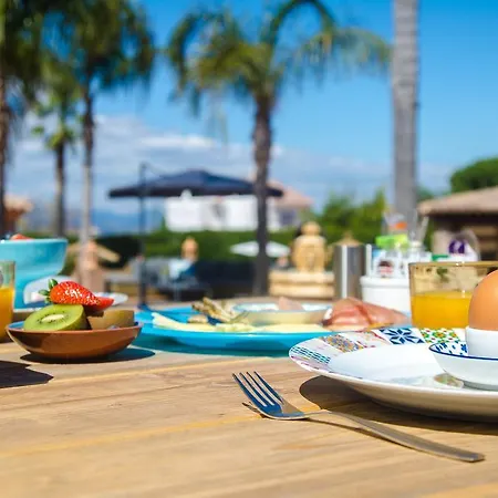 Bed & Breakfast Conmigo Bed & Breakfast 2*